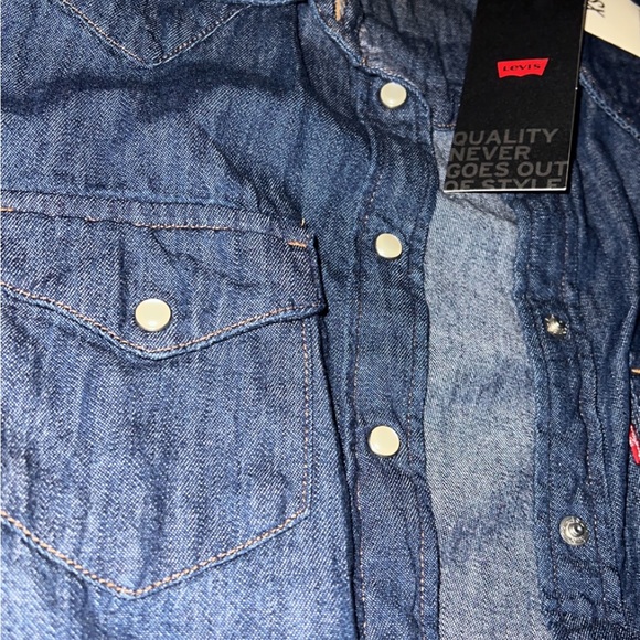 Levi’s Jean button down shirt with tags - Picture 13 of 16
